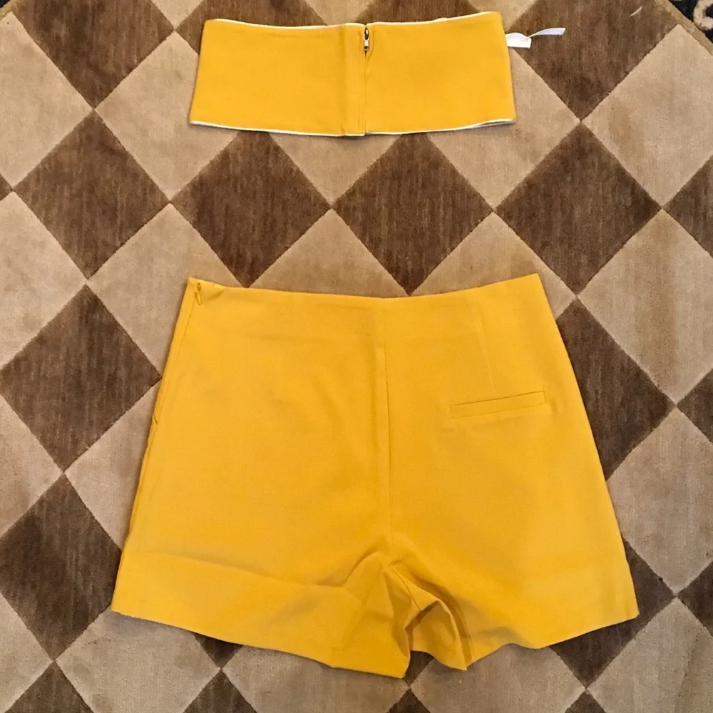 ❤️NWT❤️ Lace up bandeau & hi-waist shorts-great for summer - Picture 5 of 8